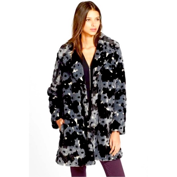 🦄 Betsey Johnson Faux Fur Floral Pattern Jacket Black & Gray 💜 - Picture 2 of 8